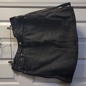 Zippered washed dark denim skirt